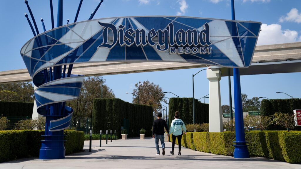 Disney reaches tentative agreement with California theme park workers