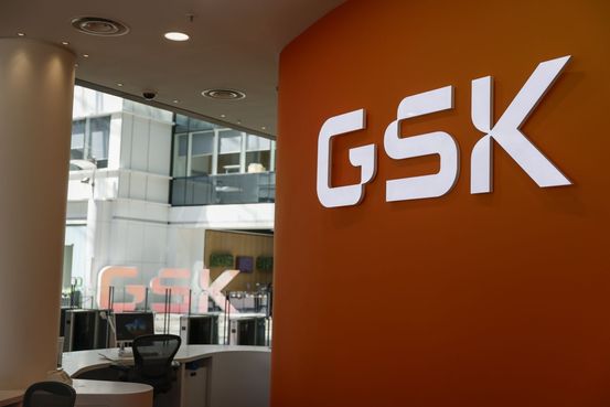 GSK Lifts Outlook as Earnings Rise