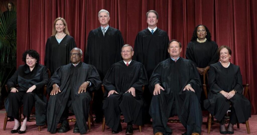 Hiltzik: Time to retire our aging Supreme Court justices