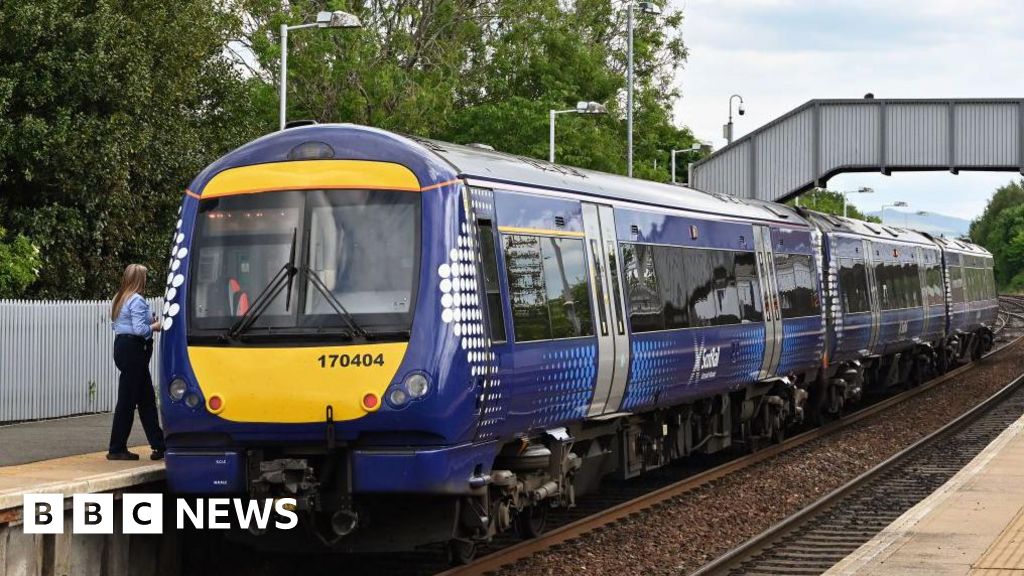 Third union ballots ScotRail workers on strike action