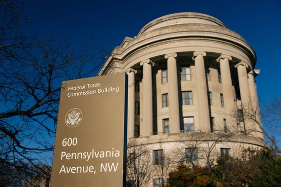 Judge Tosses FTC Ban on Noncompete Agreements