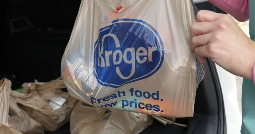 Judge to decide whether to halt Albertsons and Kroger merger