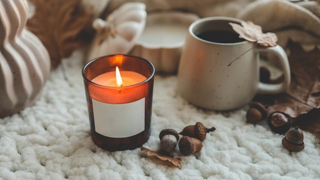 10 must-have candles for a warm and cozy fall home