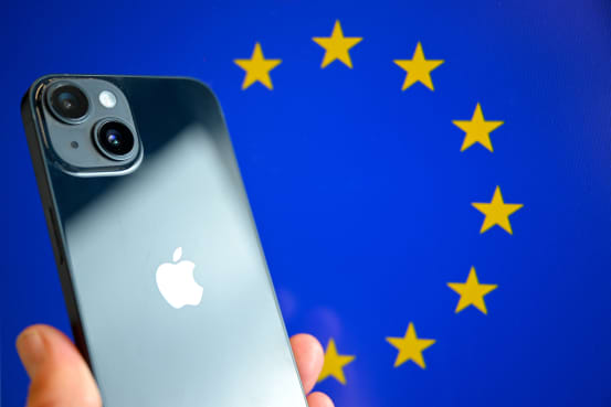 EU to Offer Apple Guidance on Digital Rules Compliance