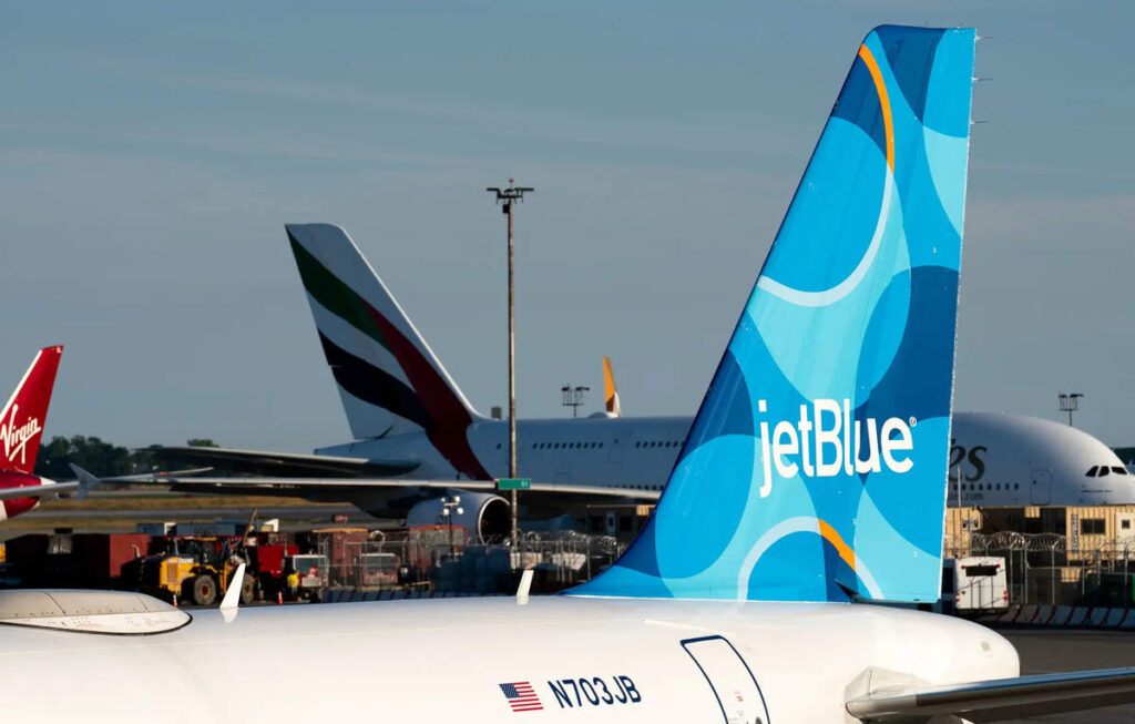 JetBlue will imitate bigger and more successful rivals by opening airport lounges at JFK, Boston, ET TravelWorld