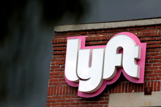 Lyft to Lay Off Employees to Cut Down Bikes, Scooters Division