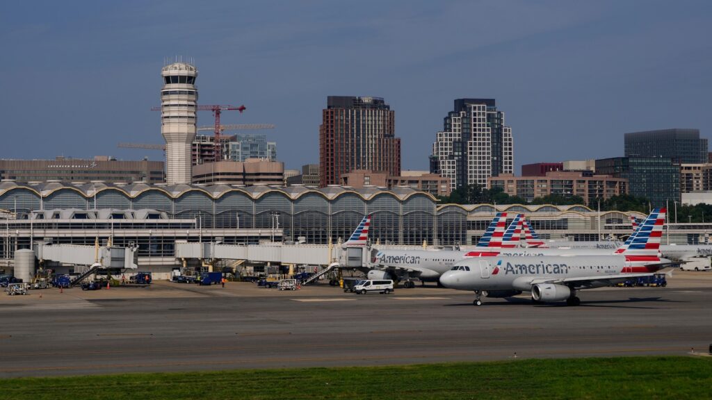 5 big airlines will share new long-haul flights to Reagan National Airport near Washington