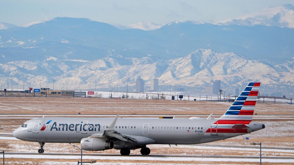 American Airlines tests boarding technology that audibly shames line cutters