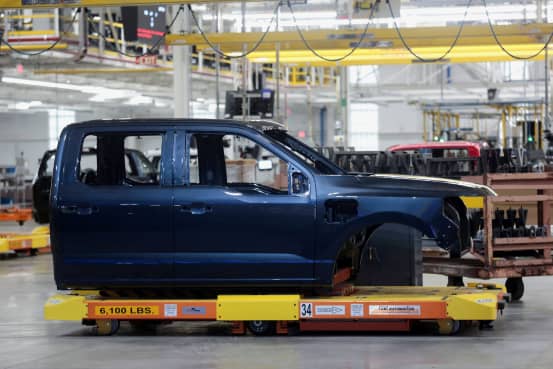 Ford Motor to Pause F-150 Lightning Production for Several Weeks