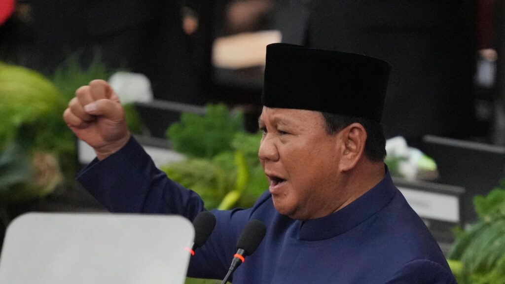 Indonesia swears in ex-general Prabowo Subianto as president