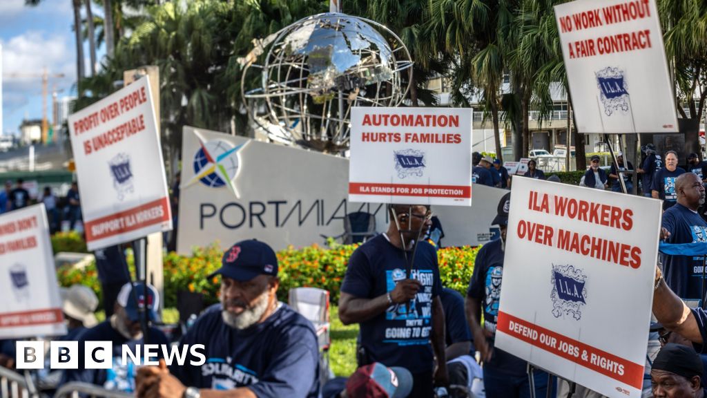 International Longshoremen's Association suspends ports strike until January