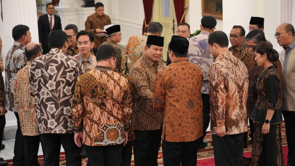 New President Subianto swears in Indonesia's largest Cabinet since 1966, with 109 members