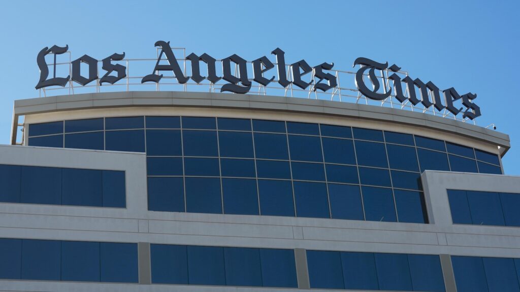 Newspaper non-endorsements at Washington Post, LA Times fit a trend, but their readers aren't happy