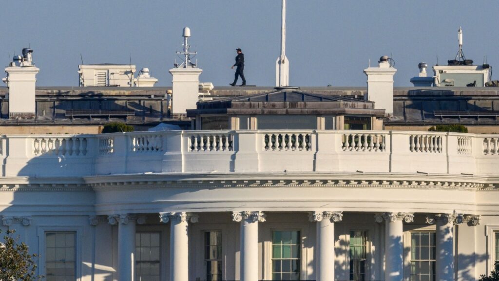 Secret Service trained at mock White House that Tyler Perry built as stage