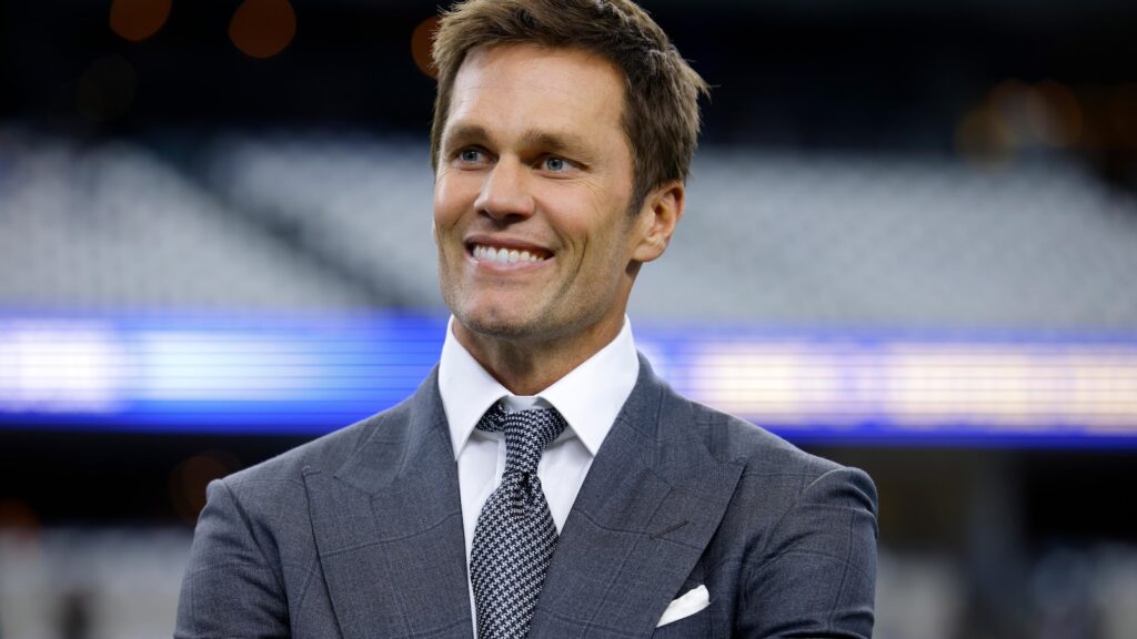 Tom Brady's purchase of a minority stake in the Las Vegas Raiders is approved by NFL team owners