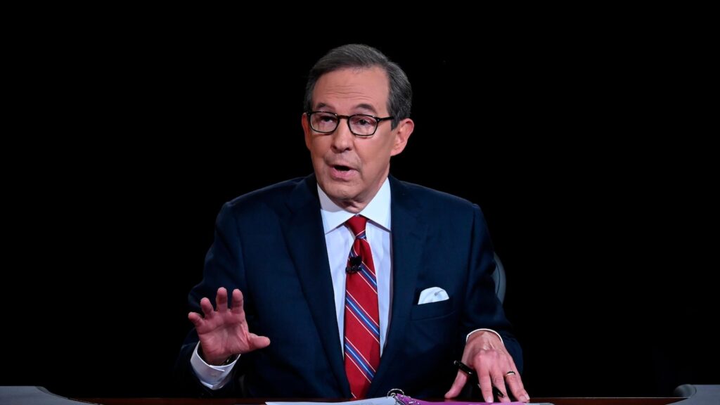 Chris Wallace is leaving CNN. He says he wants to see what the new media environment has to offer