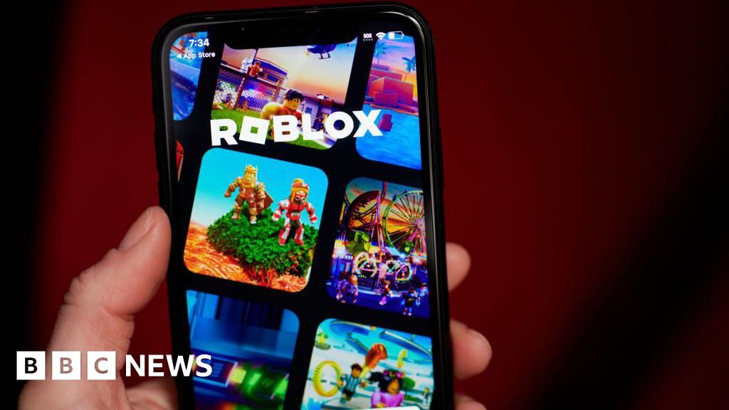 Roblox to ban young children from messaging others