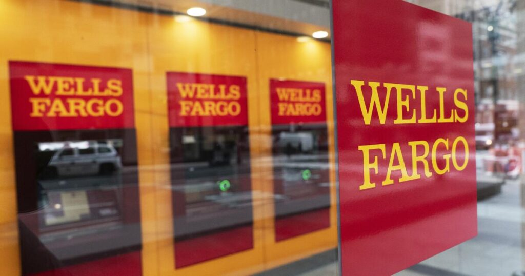 Amid intimidation claims, Wells Fargo investigators vote to unionize