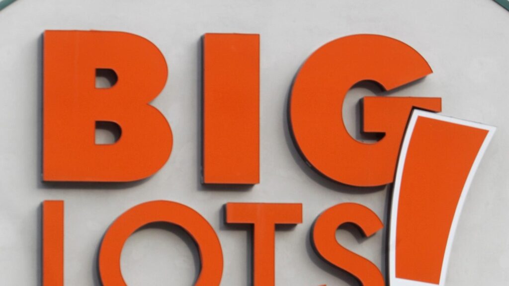 Big Lots conducts going-out-of-business sales after sale of company falls through