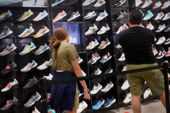 Foot Locker Lowers Outlook After 3Q Misses Estimates