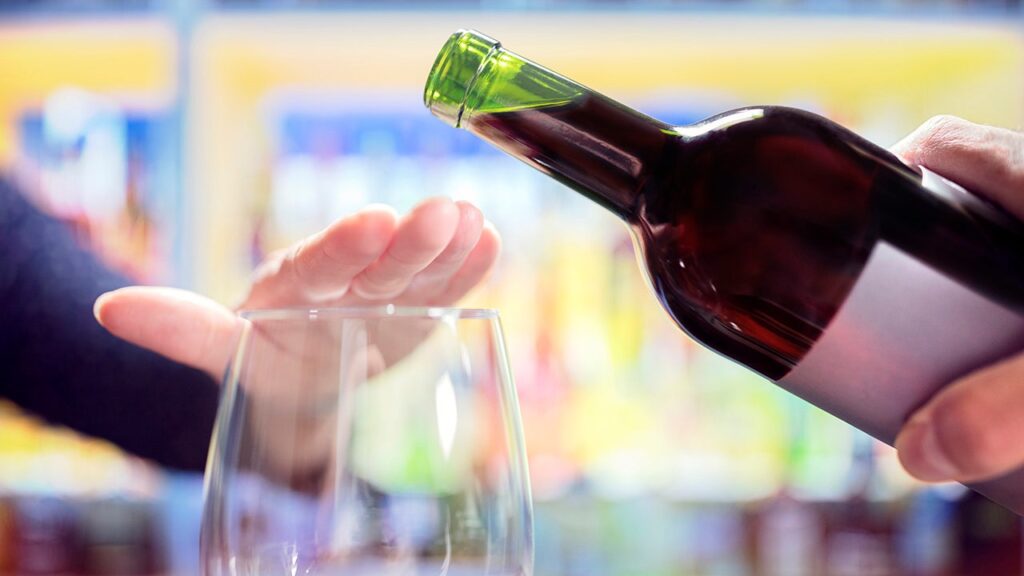 6 tips for safely scaling back on drinking to reduce cancer risk