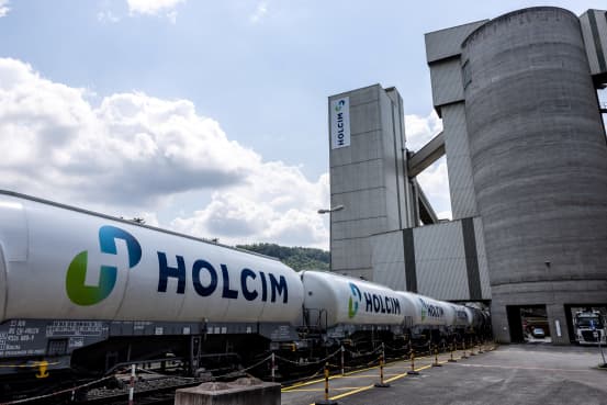 Holcim Names Chairman Jan Jenisch as CEO of Planned North American Spinoff