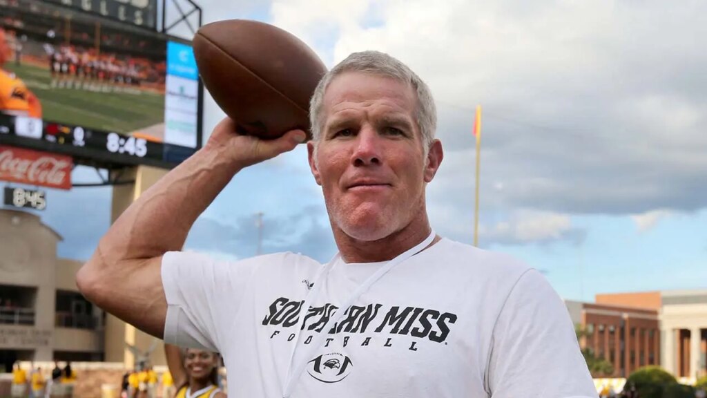 NFL legend Brett Favre left 'speechless' as Biden honors Soros, Clinton with Medal of Freedom