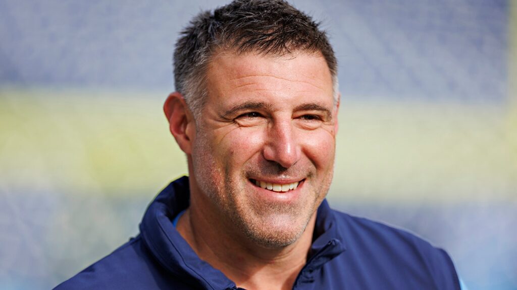 Patriots agree to make Mike Vrabel next head coach: reports